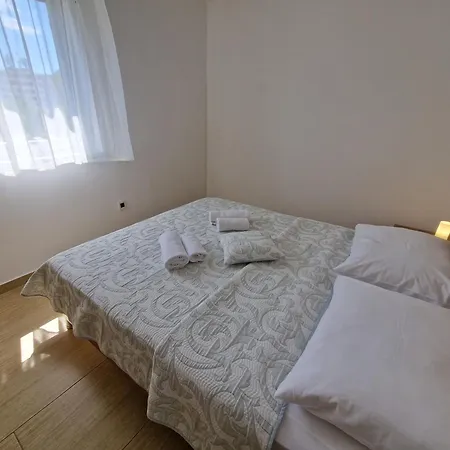 Maslina * Baška