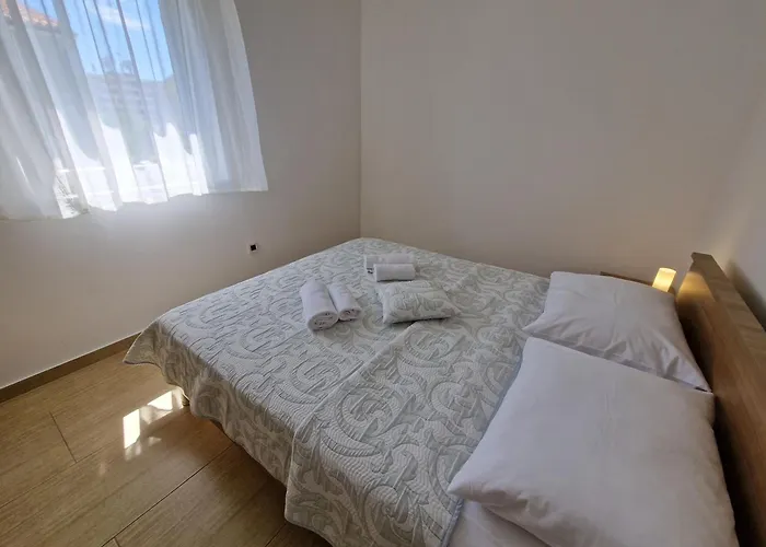 Maslina * Baška