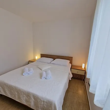 Maslina * Baška
