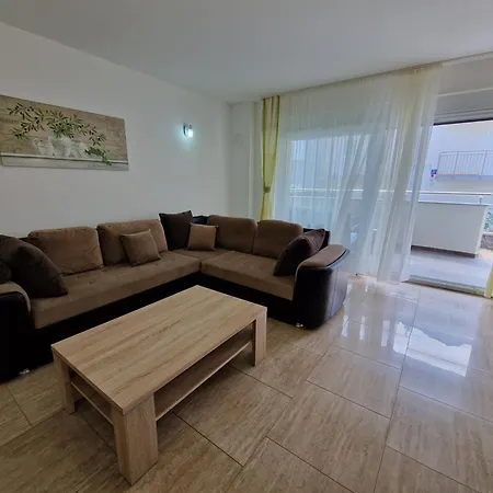 Maslina * Baška